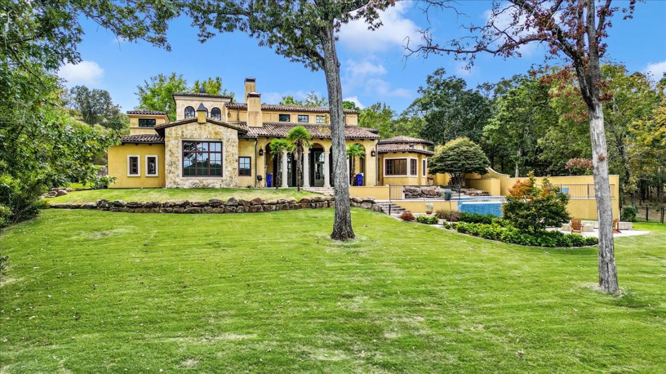 Tyler, Smith, 75709, United States, 6 Bedrooms Bedrooms, ,5 BathroomsBathrooms,Residential,For Sale,2003577