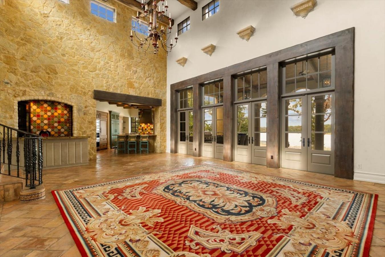 Tyler, Smith, 75709, United States, 6 Bedrooms Bedrooms, ,5 BathroomsBathrooms,Residential,For Sale,2003577