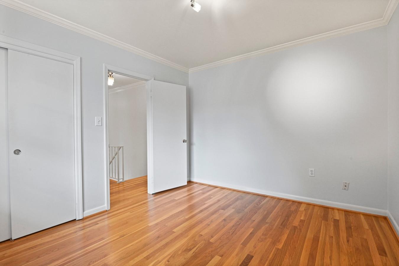 McLean, Fairfax County, 22102, United States, 4 Bedrooms Bedrooms, ,3 BathroomsBathrooms,Residential,For Sale,2003578