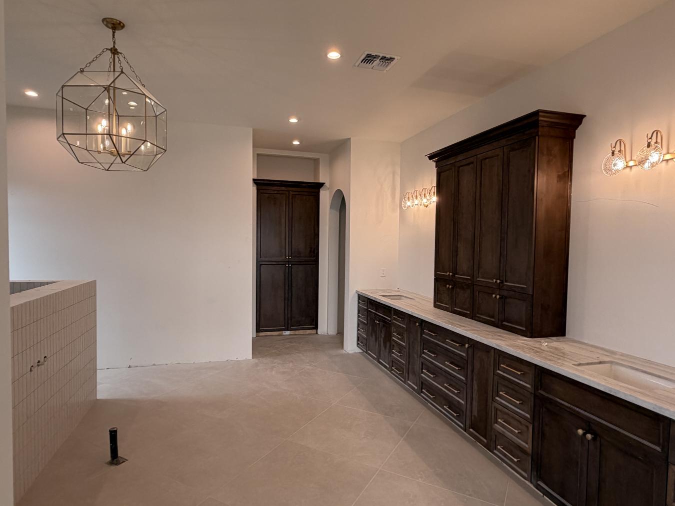 Mesa, Maricopa, 85213, United States, 5 Bedrooms Bedrooms, ,5 BathroomsBathrooms,Residential,For Sale,2003576