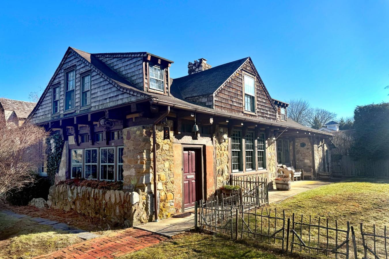 Village of Southampton, New York, 11968, United States, 5 Bedrooms Bedrooms, ,2 BathroomsBathrooms,Residential,For Sale,2007587