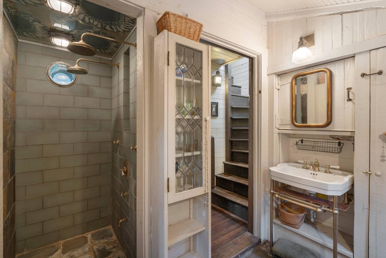 Village of Southampton, New York, 11968, United States, 5 Bedrooms Bedrooms, ,2 BathroomsBathrooms,Residential,For Sale,2007587