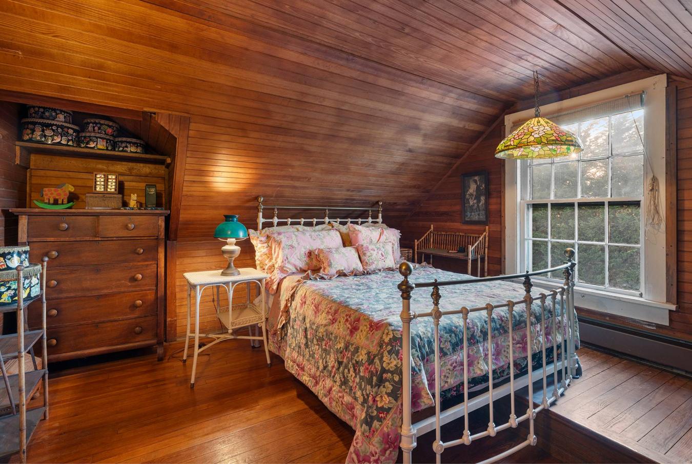 Village of Southampton, New York, 11968, United States, 5 Bedrooms Bedrooms, ,2 BathroomsBathrooms,Residential,For Sale,2007587