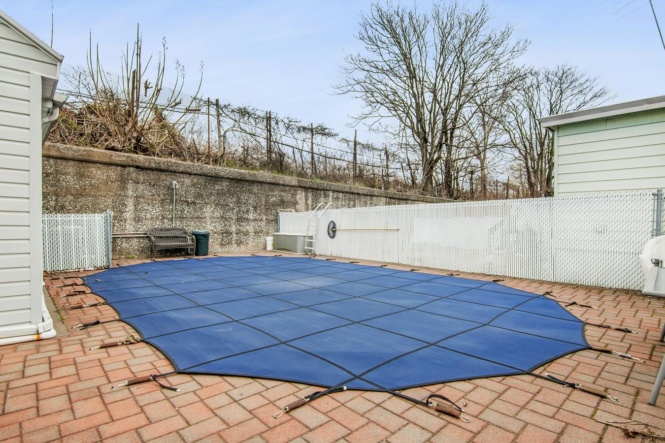 Homecrest, New York, 11229, United States, 3 Bedrooms Bedrooms, ,2 BathroomsBathrooms,Residential,For Sale,2007584