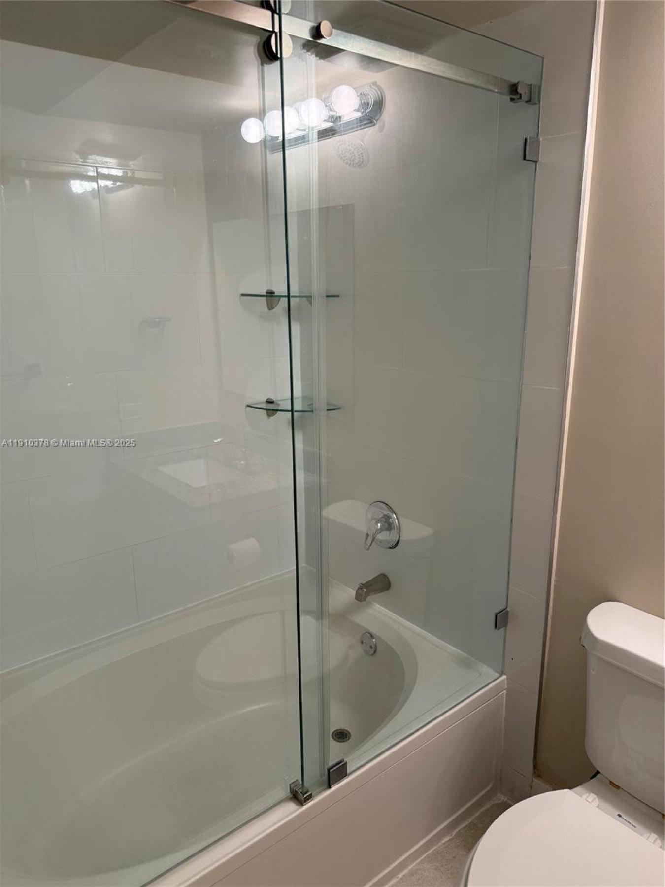 17150 N Bay Road, Sunny Isles Beach, Miami-Dade County, 33160, United States, 2 Bedrooms Bedrooms, ,2 BathroomsBathrooms,Residential,For Sale,17150 N Bay Road,222117