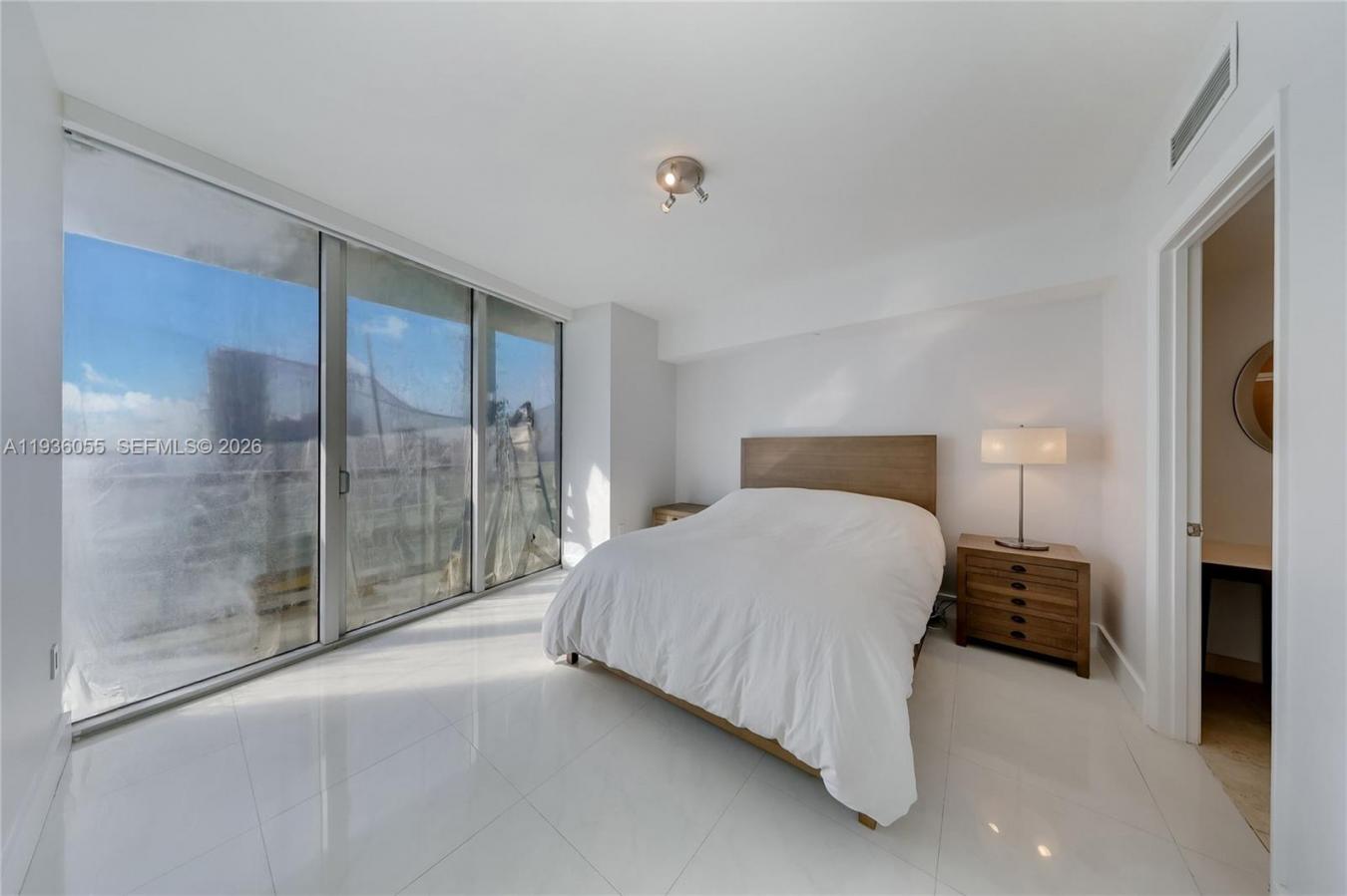 Miami, Miami-Dade County, 33131, United States, 2 Bedrooms Bedrooms, ,2 BathroomsBathrooms,Residential,For Sale,2007583