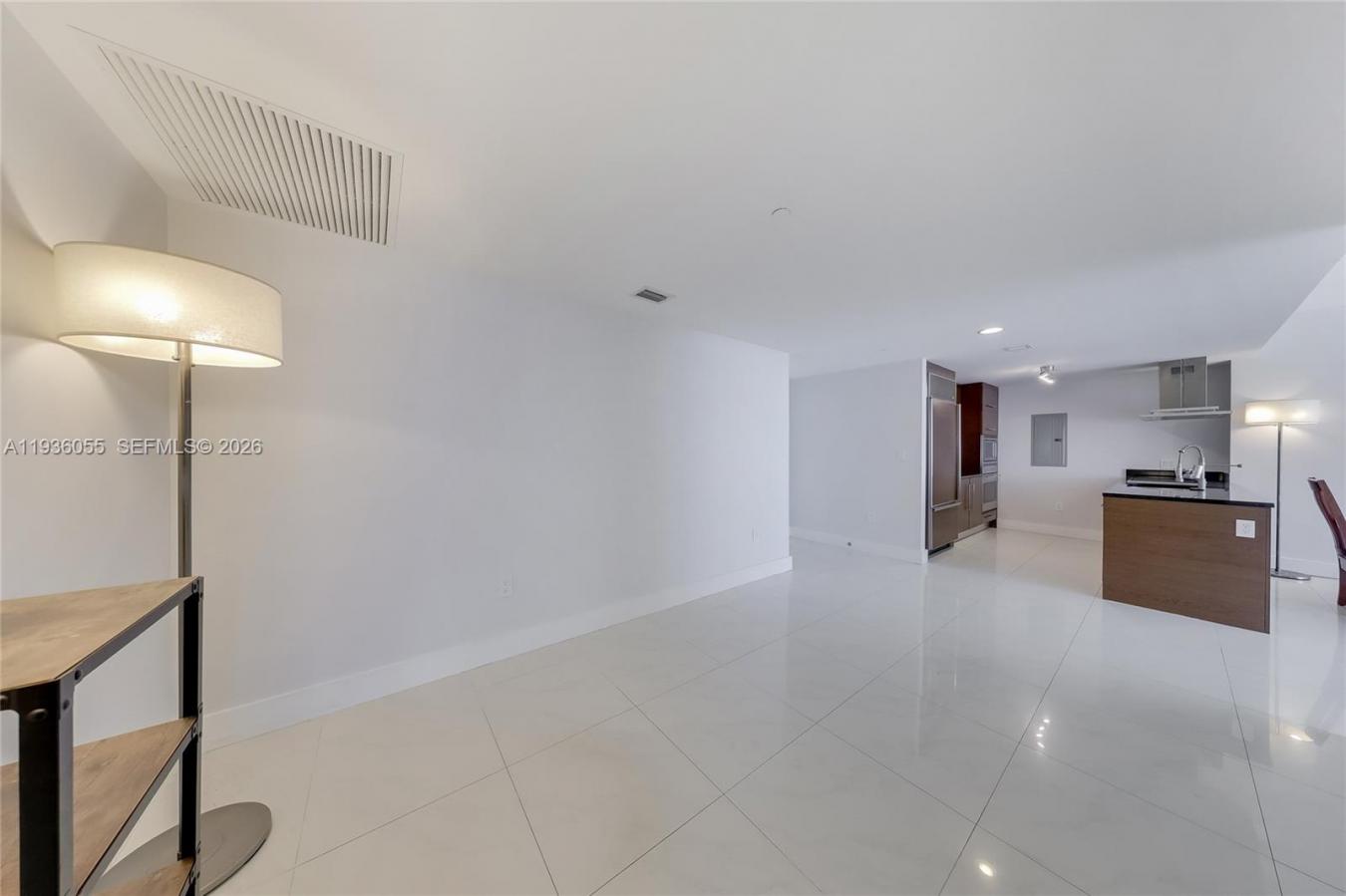 Miami, Miami-Dade County, 33131, United States, 2 Bedrooms Bedrooms, ,2 BathroomsBathrooms,Residential,For Sale,2007583