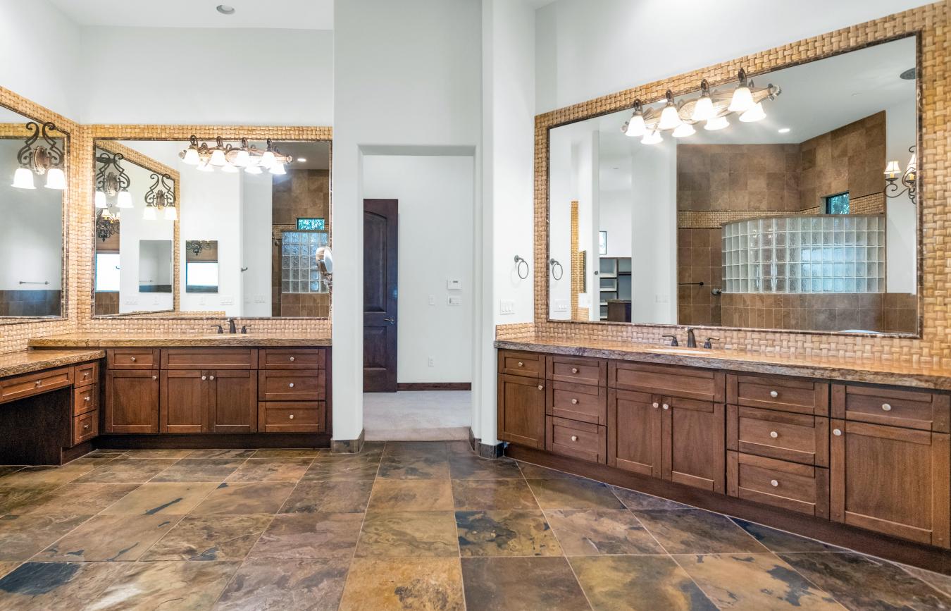 Scottsdale, Arizona, 85258, United States, 4 Bedrooms Bedrooms, ,4 BathroomsBathrooms,Residential,For Sale,2007582