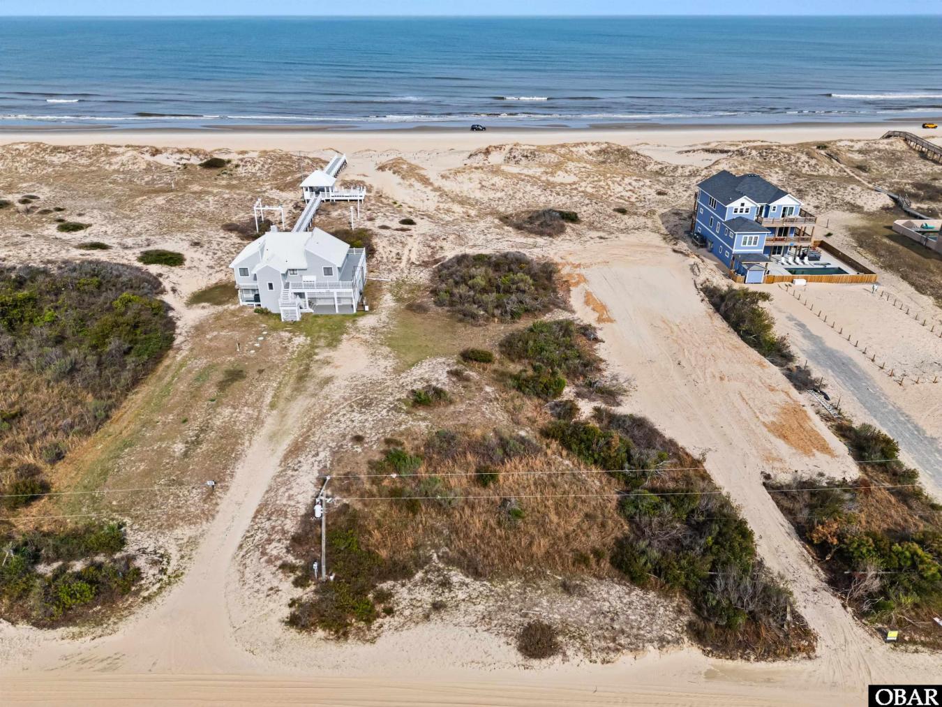 Dont miss this rare opportunity to own an oceanfront lot in the stunni – image 2