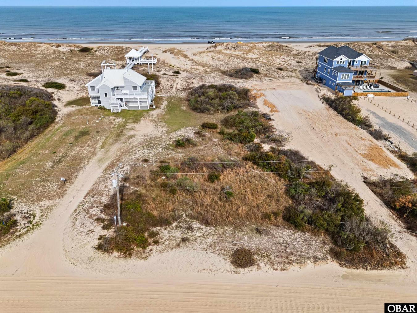 Dont miss this rare opportunity to own an oceanfront lot in the stunni – image 3