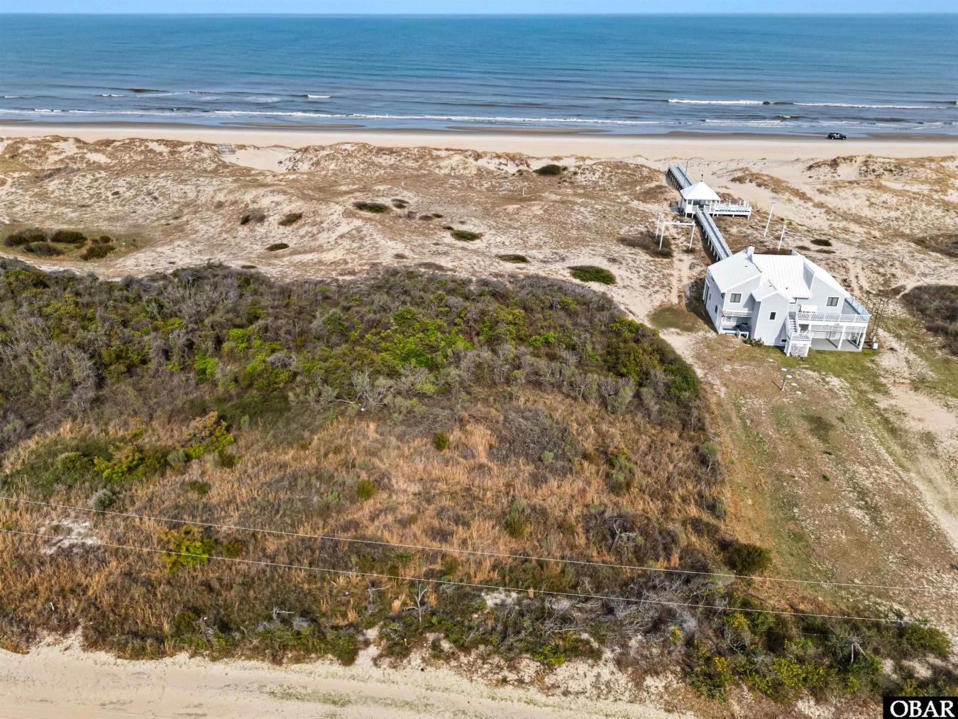 Dont miss this rare opportunity to own an oceanfront lot in the stunni – image 3