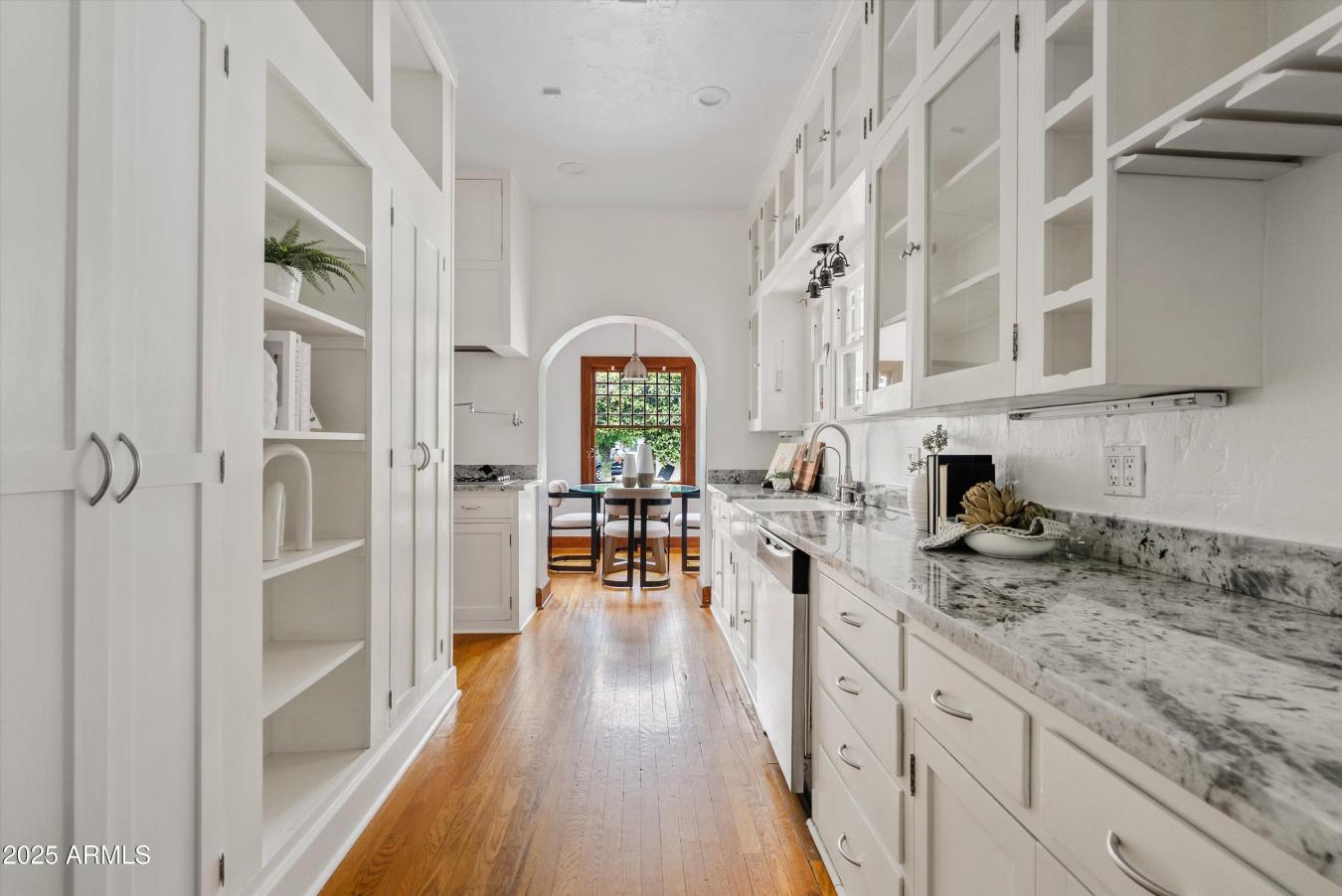 Phoenix, Maricopa, 85007, United States, 4 Bedrooms Bedrooms, ,4 BathroomsBathrooms,Residential,For Sale,2007577