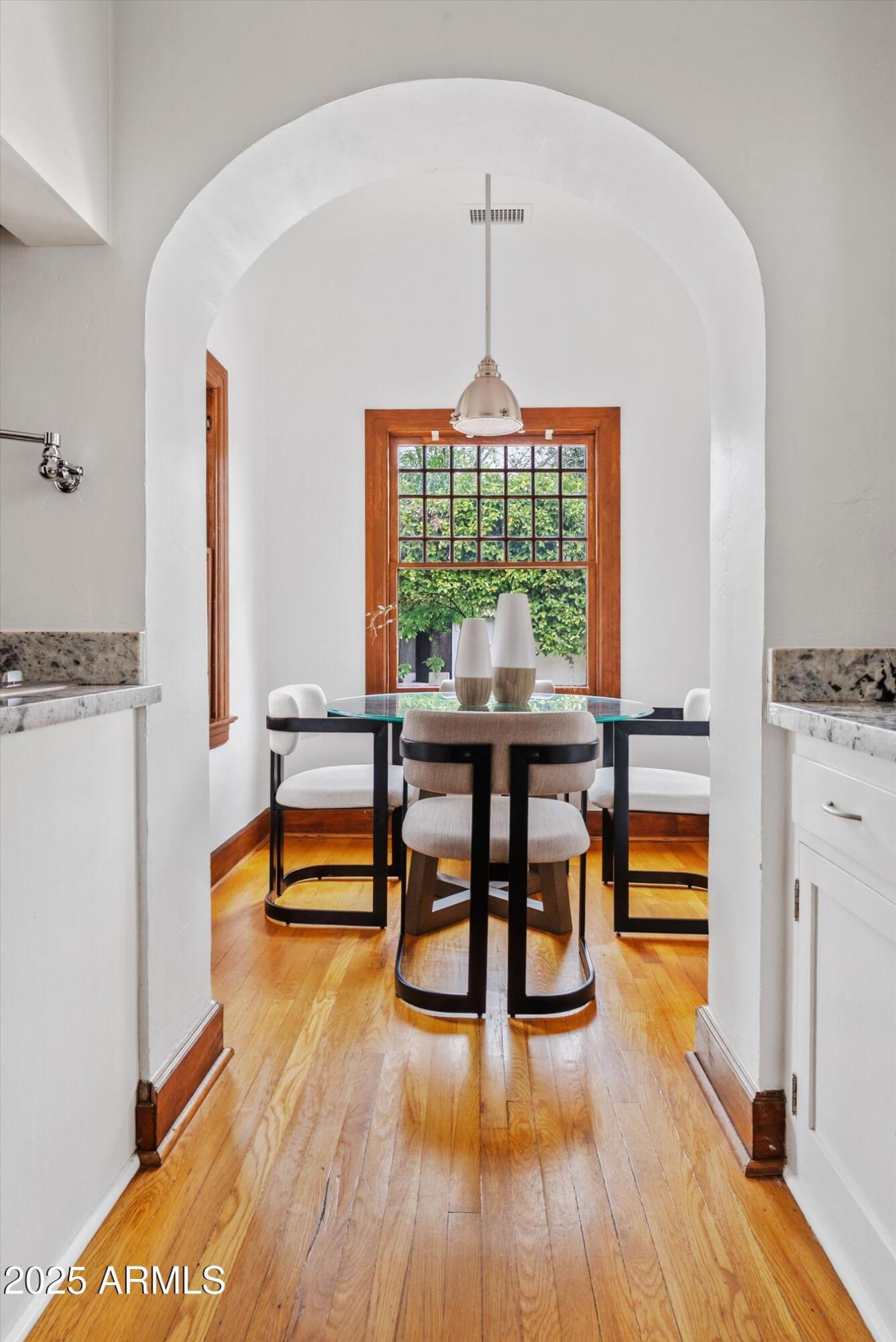 Phoenix, Maricopa, 85007, United States, 4 Bedrooms Bedrooms, ,4 BathroomsBathrooms,Residential,For Sale,2007577