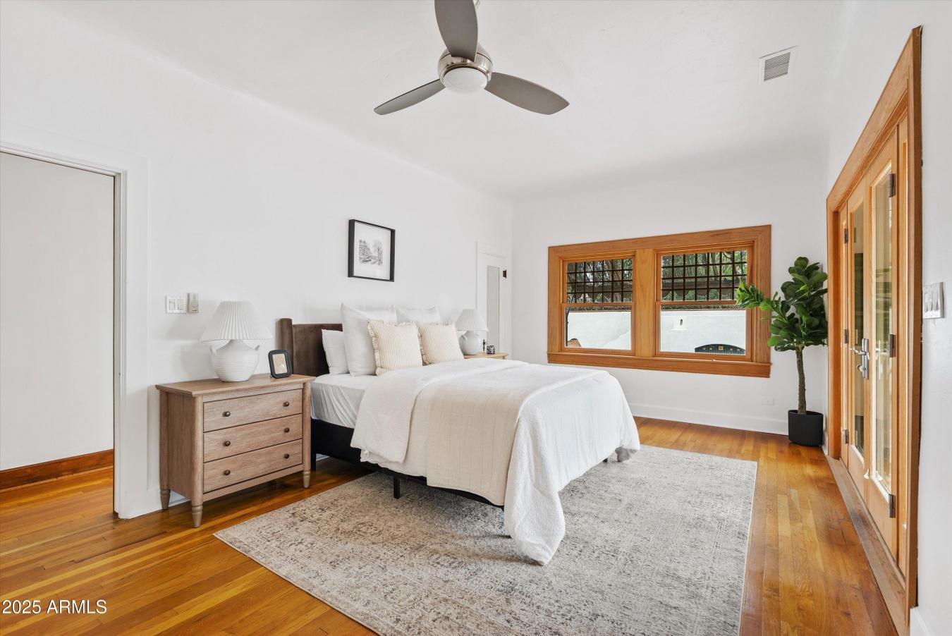 Phoenix, Maricopa, 85007, United States, 4 Bedrooms Bedrooms, ,4 BathroomsBathrooms,Residential,For Sale,2007577