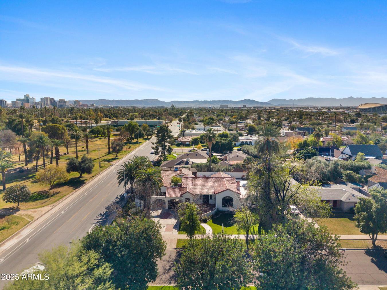 Phoenix, Maricopa, 85007, United States, 4 Bedrooms Bedrooms, ,4 BathroomsBathrooms,Residential,For Sale,2007577