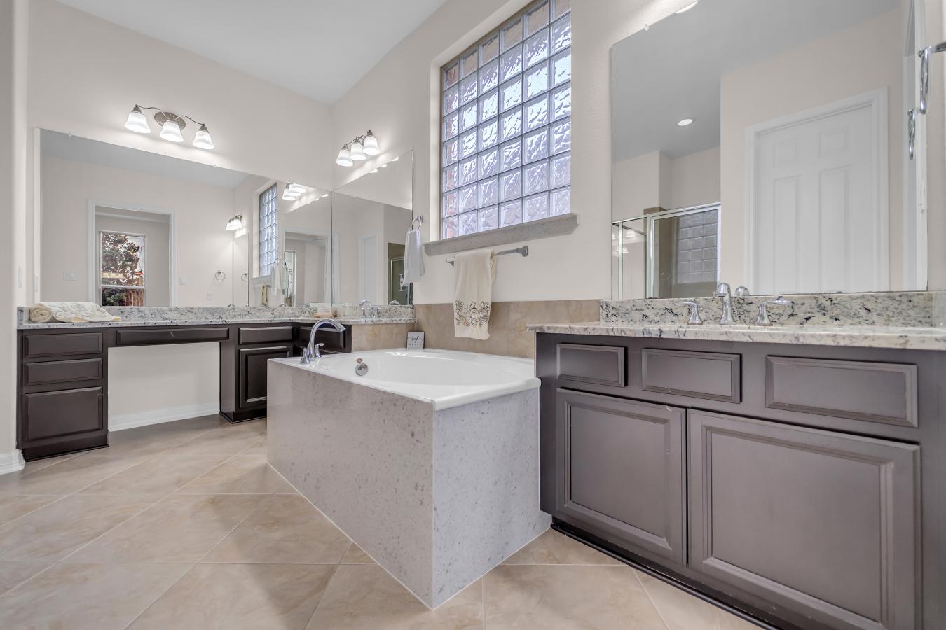 Sugar Land, Fort Bend, 77479, United States, 5 Bedrooms Bedrooms, ,4 BathroomsBathrooms,Residential,For Sale,2008885