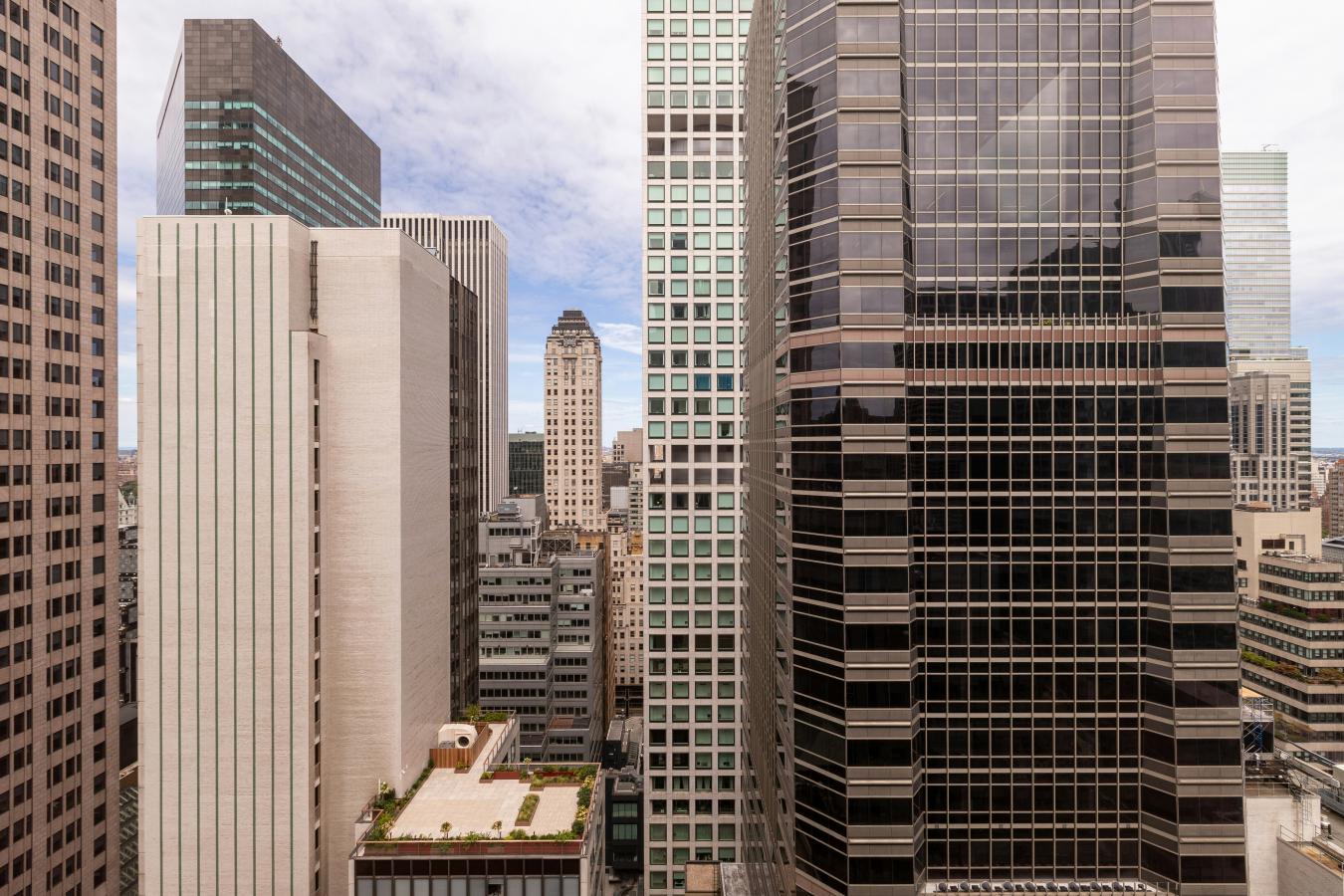 New York, New York, 10022, United States, 3 Bedrooms Bedrooms, ,4 BathroomsBathrooms,Residential,For Sale,2007574