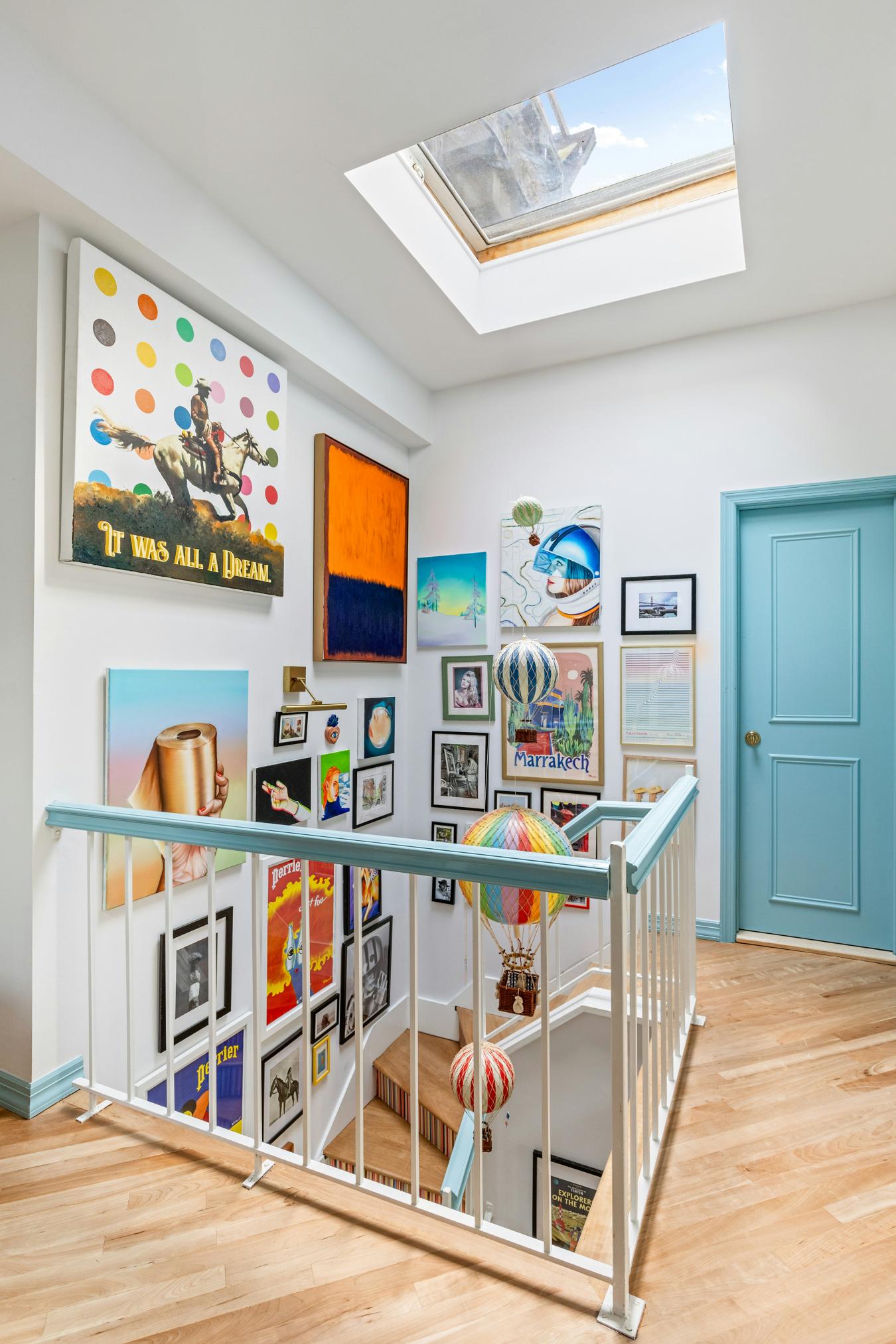 Chelsea, New York, 10011, United States, 2 Bedrooms Bedrooms, ,2 BathroomsBathrooms,Residential,For Sale,2007572