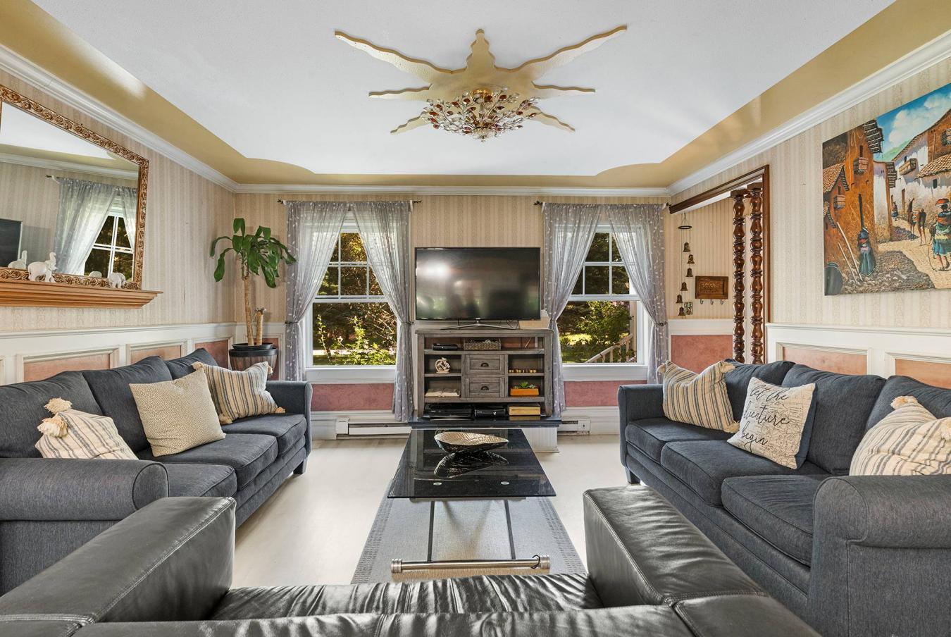 Springs, New York, 11937, United States, 4 Bedrooms Bedrooms, ,3 BathroomsBathrooms,Residential,For Sale,2007571