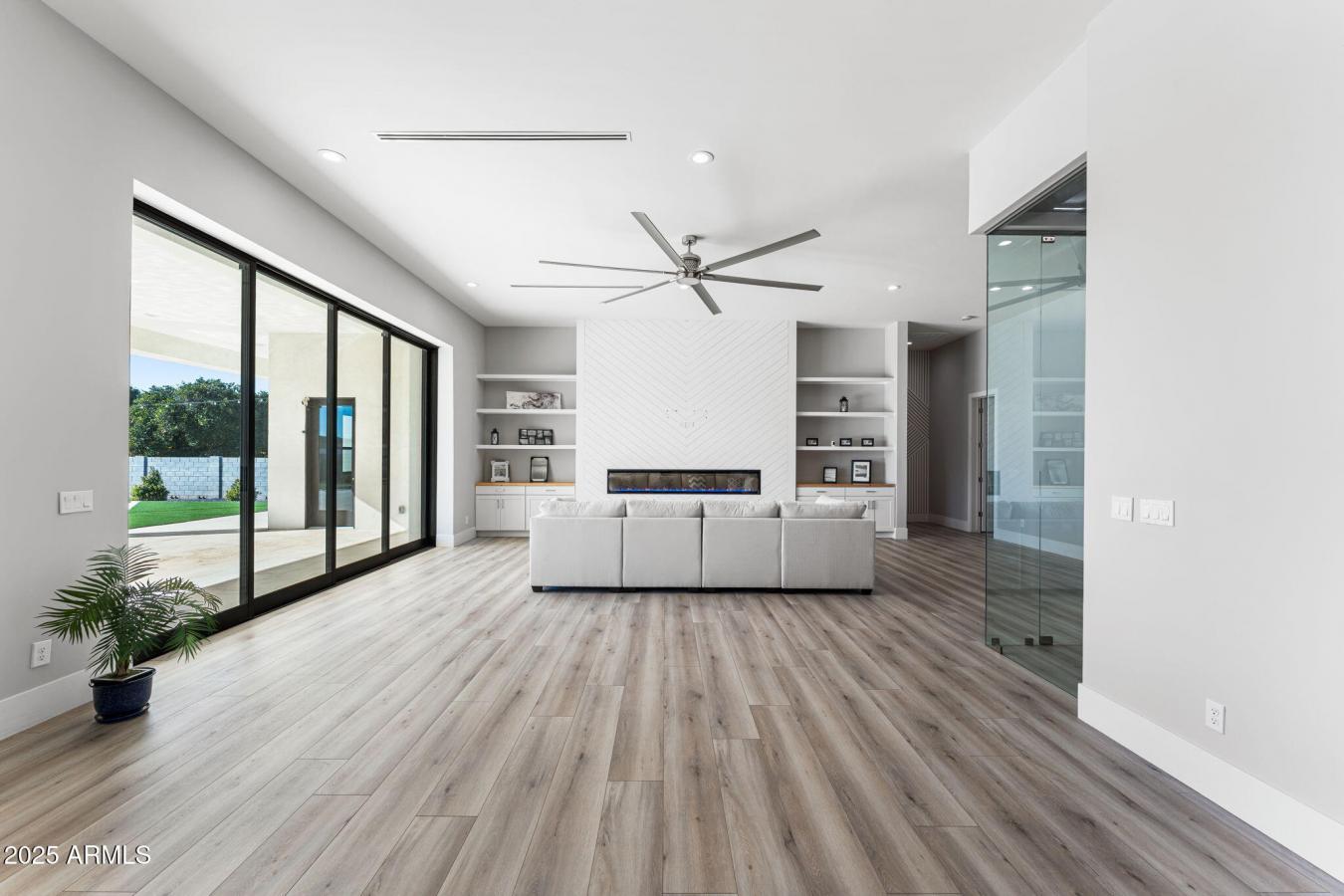 Gilbert, Maricopa, 85298, United States, 7 Bedrooms Bedrooms, ,6 BathroomsBathrooms,Residential,For Sale,2007878