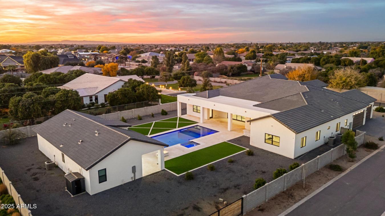 Gilbert, Maricopa, 85298, United States, 7 Bedrooms Bedrooms, ,6 BathroomsBathrooms,Residential,For Sale,2007878