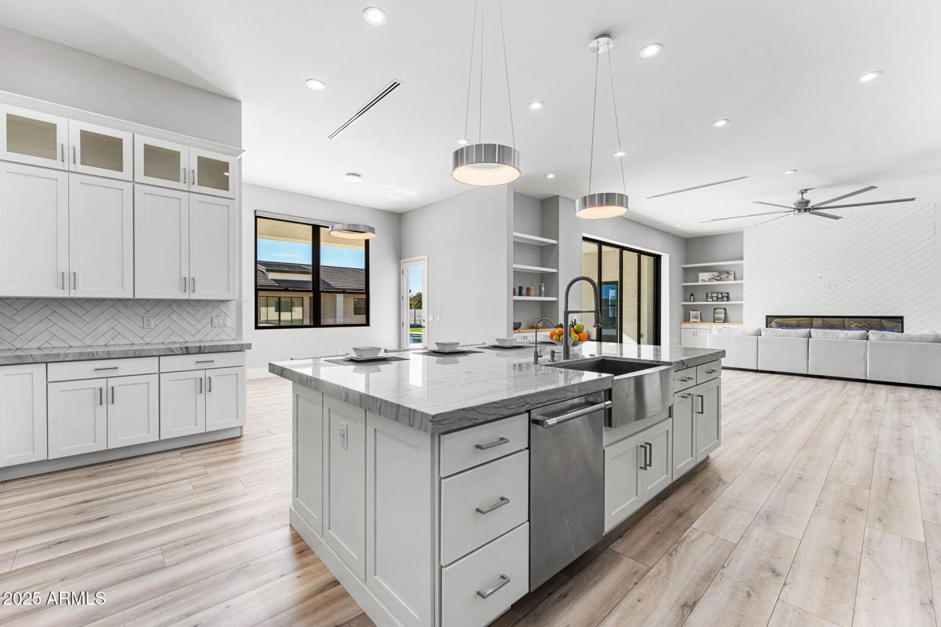 Gilbert, Maricopa, 85298, United States, 7 Bedrooms Bedrooms, ,6 BathroomsBathrooms,Residential,For Sale,2007878