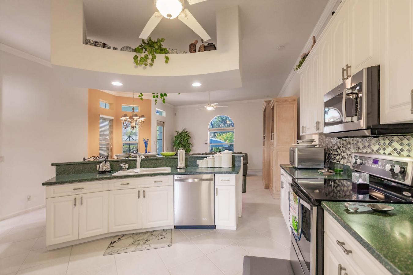 Royal Palm Beach, Palm Beach, 33411, United States, 4 Bedrooms Bedrooms, ,3 BathroomsBathrooms,Residential,For Sale,2007568