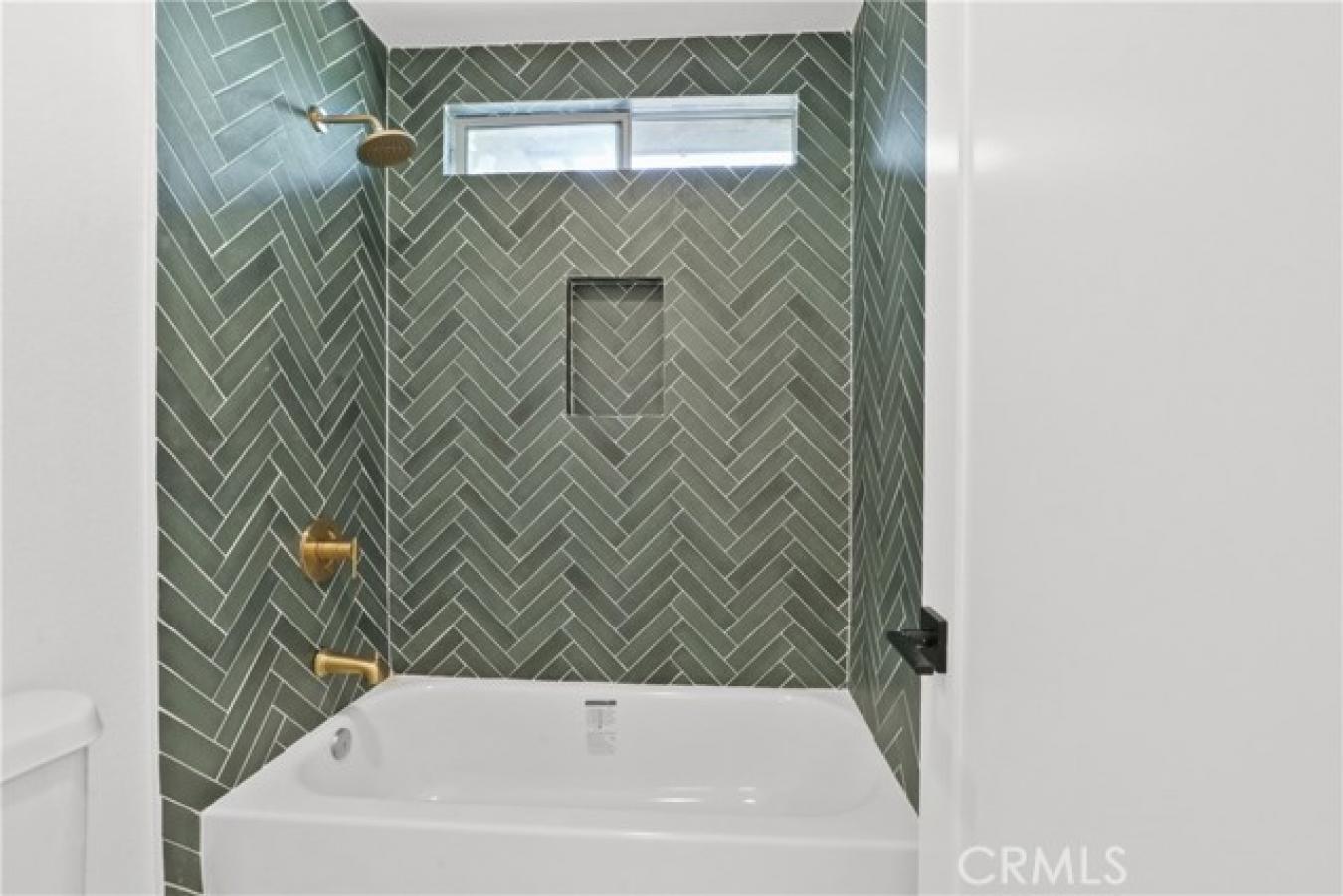 Corona, Riverside, 92883, United States, 5 Bedrooms Bedrooms, ,3 BathroomsBathrooms,Residential,For Sale,2007872