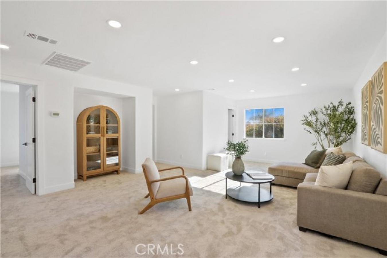 Corona, Riverside, 92883, United States, 5 Bedrooms Bedrooms, ,3 BathroomsBathrooms,Residential,For Sale,2007872