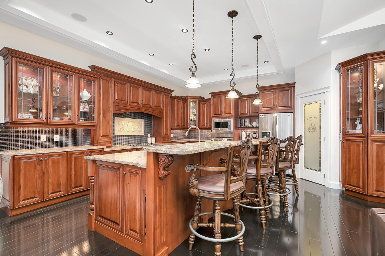 Kelowna, BC, V1V2N1, Canada, 5 Bedrooms Bedrooms, ,3 BathroomsBathrooms,Residential,For Sale,2007870