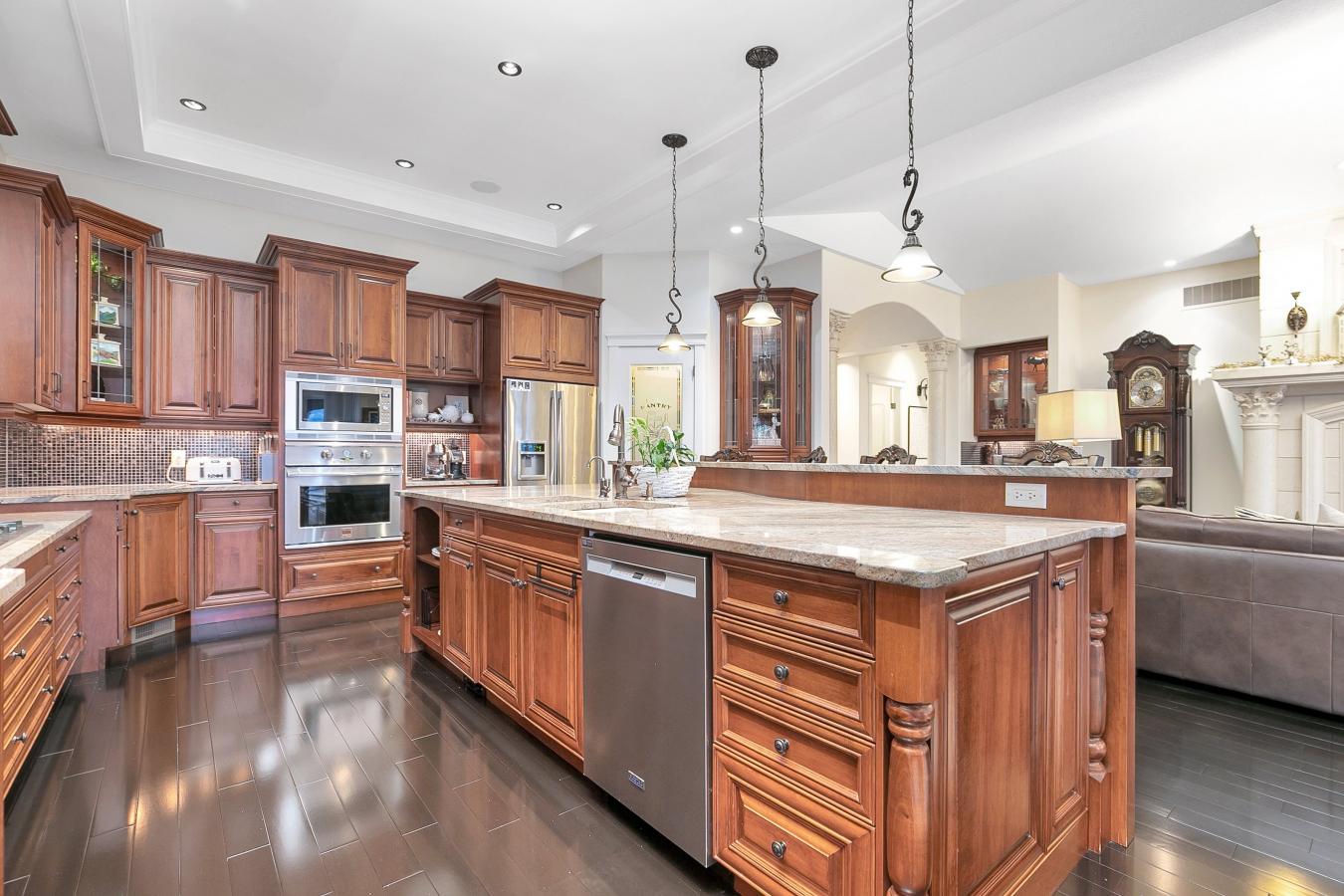 Kelowna, BC, V1V2N1, Canada, 5 Bedrooms Bedrooms, ,3 BathroomsBathrooms,Residential,For Sale,2007870