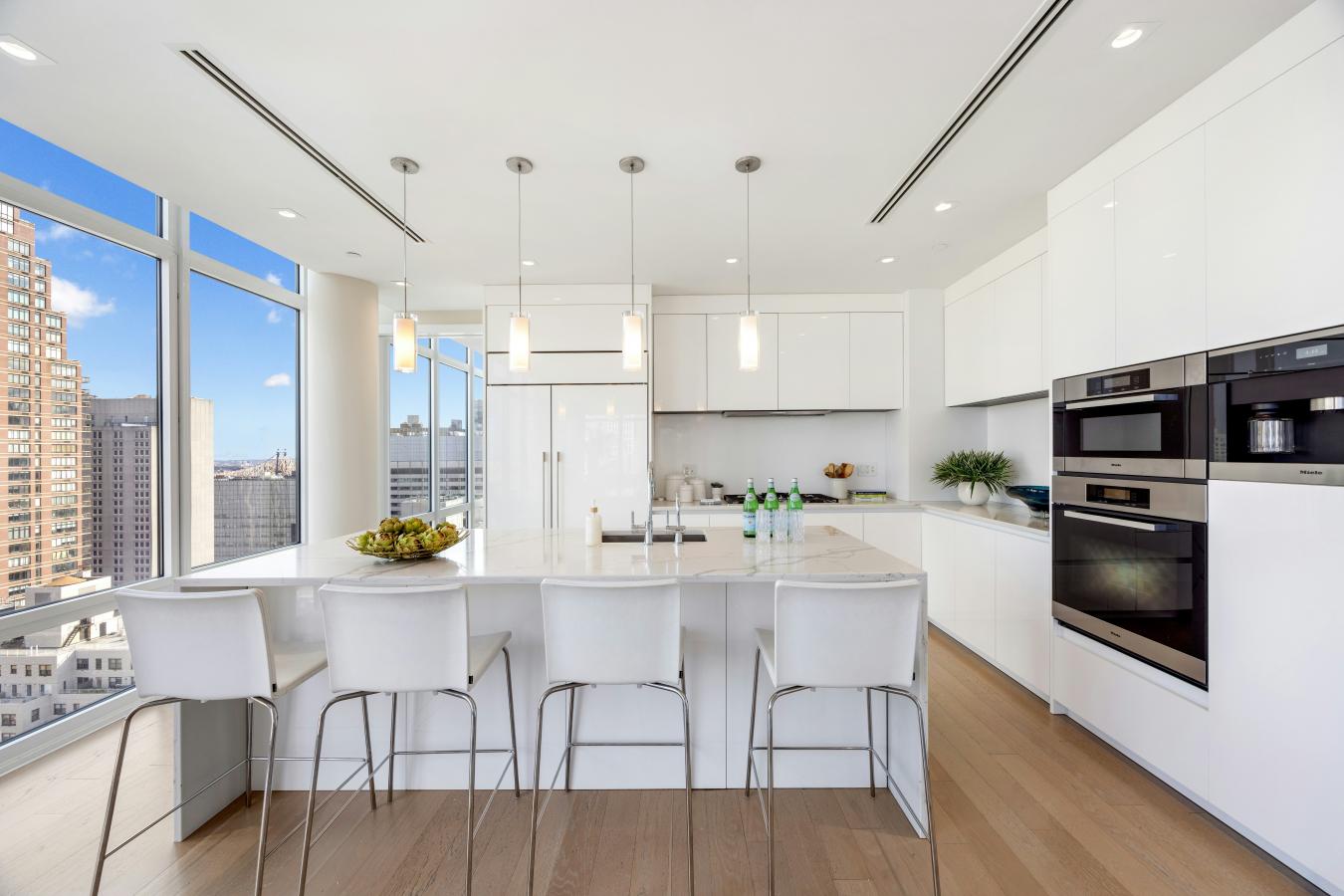 New York, New York, 10021, United States, 4 Bedrooms Bedrooms, ,4 BathroomsBathrooms,Residential,For Sale,2007868