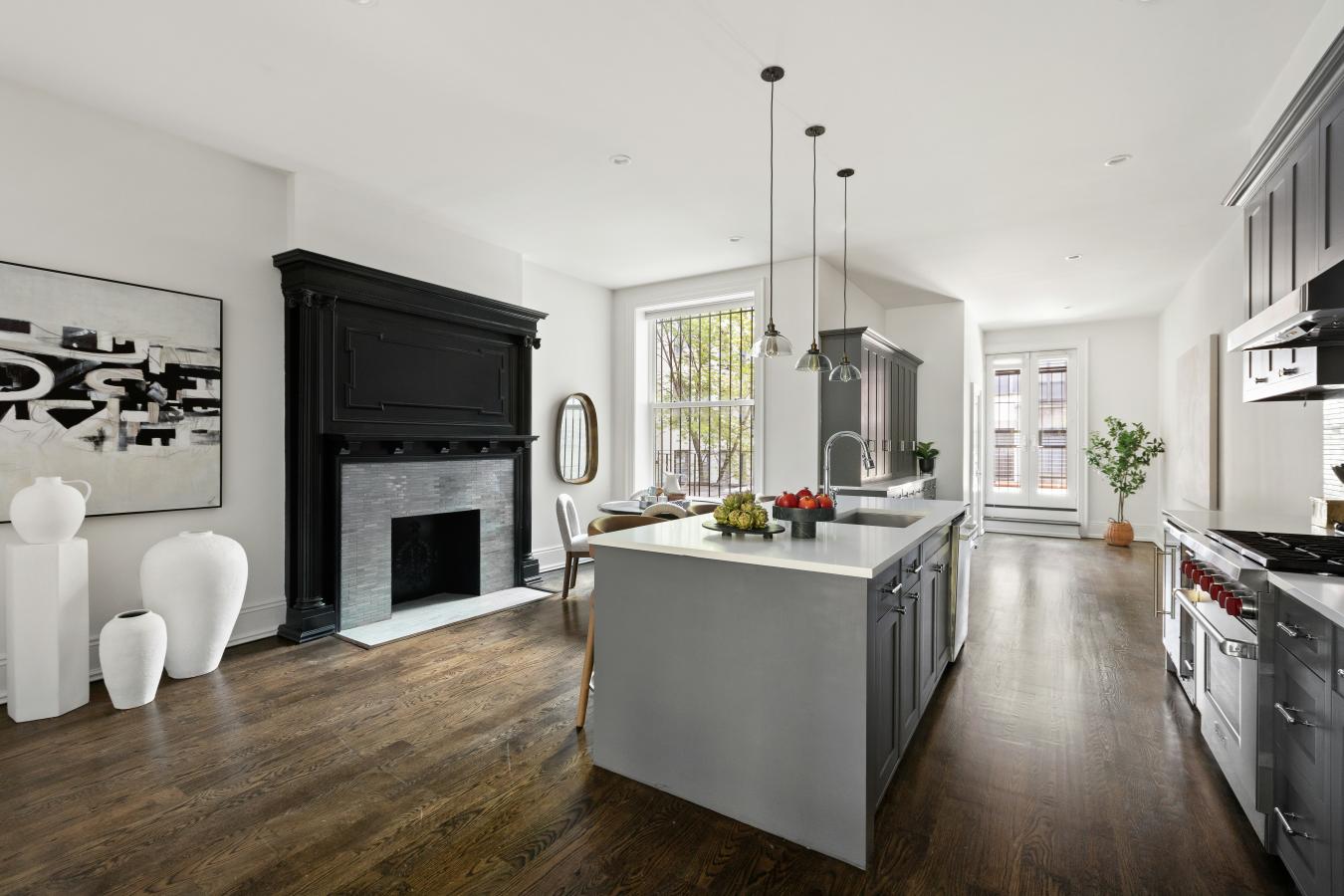 Hamilton Heights, New York, 10031, United States, 5 Bedrooms Bedrooms, ,4 BathroomsBathrooms,Residential,For Sale,2007866