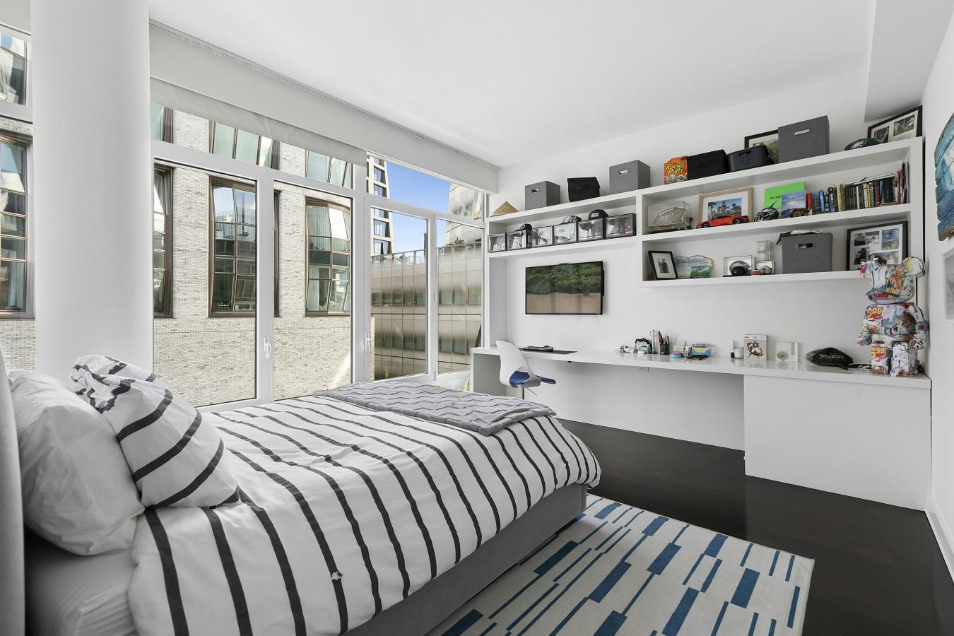 Chelsea, New York, 10011, United States, 3 Bedrooms Bedrooms, ,2 BathroomsBathrooms,Residential,For Sale,2007862