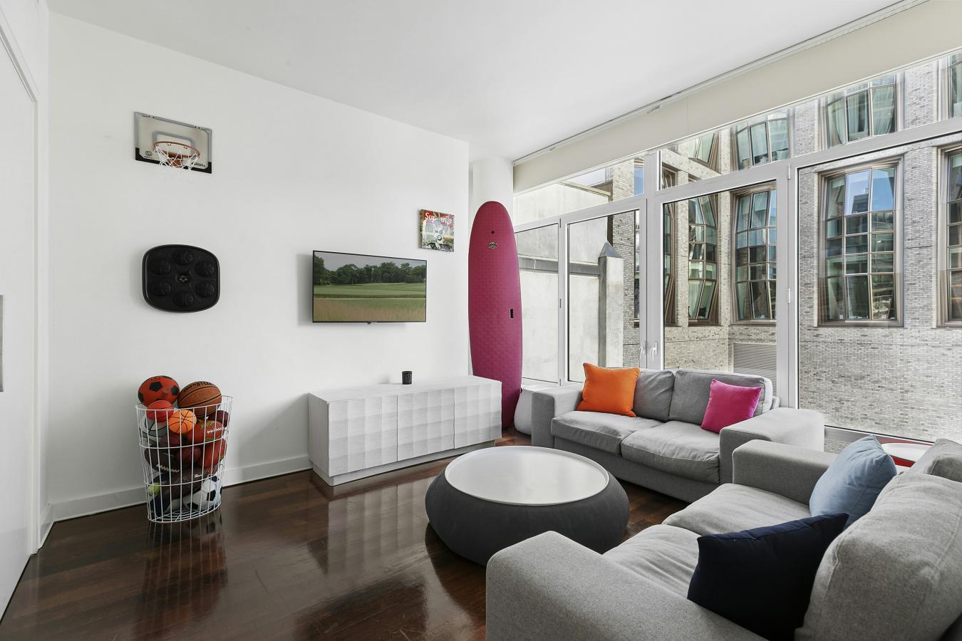 Chelsea, New York, 10011, United States, 3 Bedrooms Bedrooms, ,2 BathroomsBathrooms,Residential,For Sale,2007862