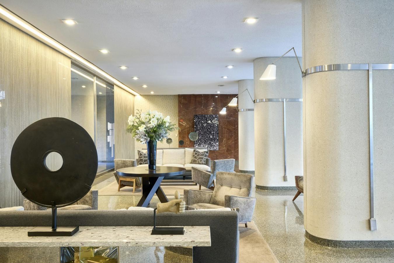 New York, New York, 10065, United States, 2 Bedrooms Bedrooms, ,2 BathroomsBathrooms,Residential,For Sale,2007860