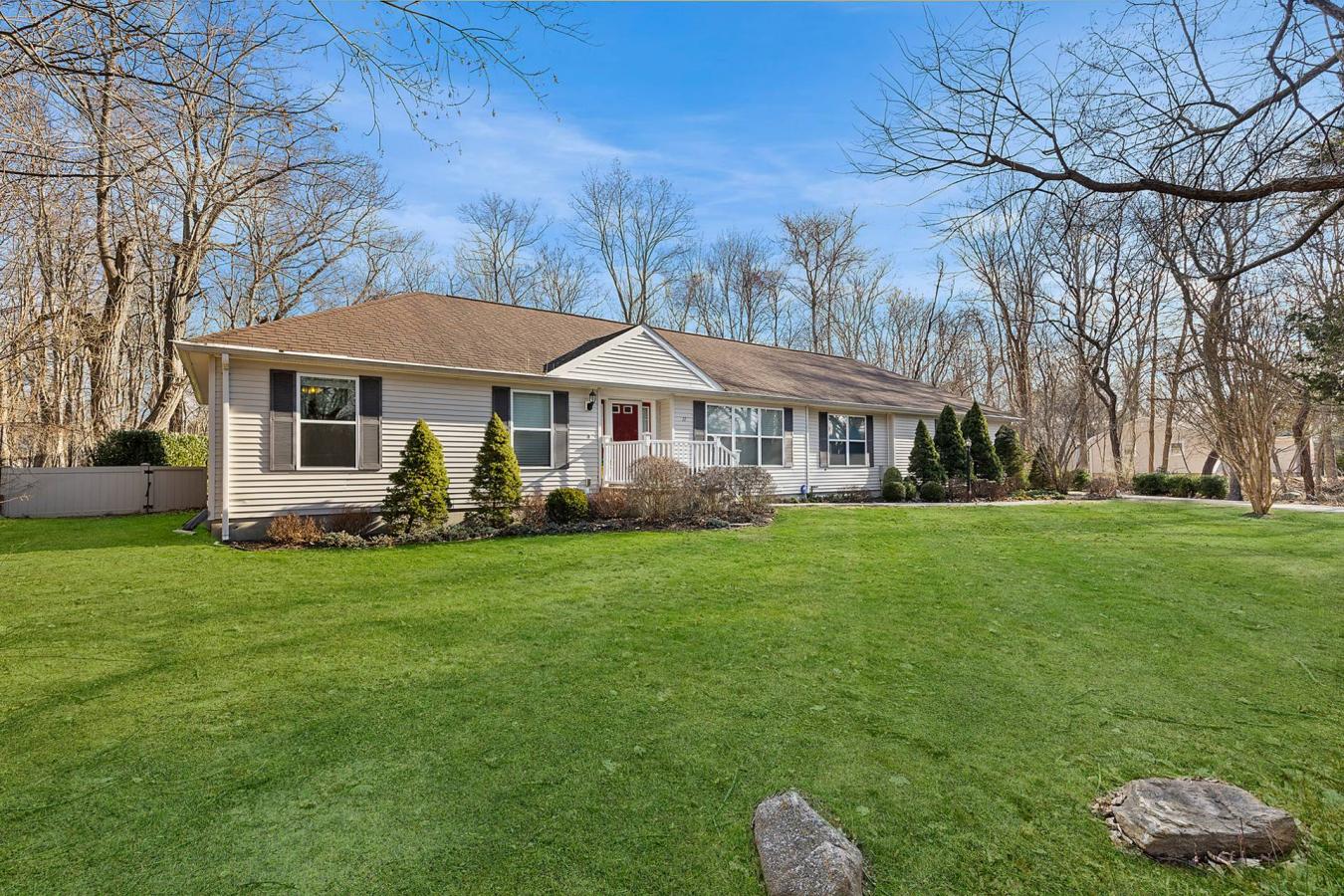 North Haven, New York, 11963, United States, 3 Bedrooms Bedrooms, ,2 BathroomsBathrooms,Residential,For Sale,2007859 North Haven, New York, 11963, United States, 3 Bedrooms Bedrooms, ,2 BathroomsBathrooms,Residential,For Sale,2007859