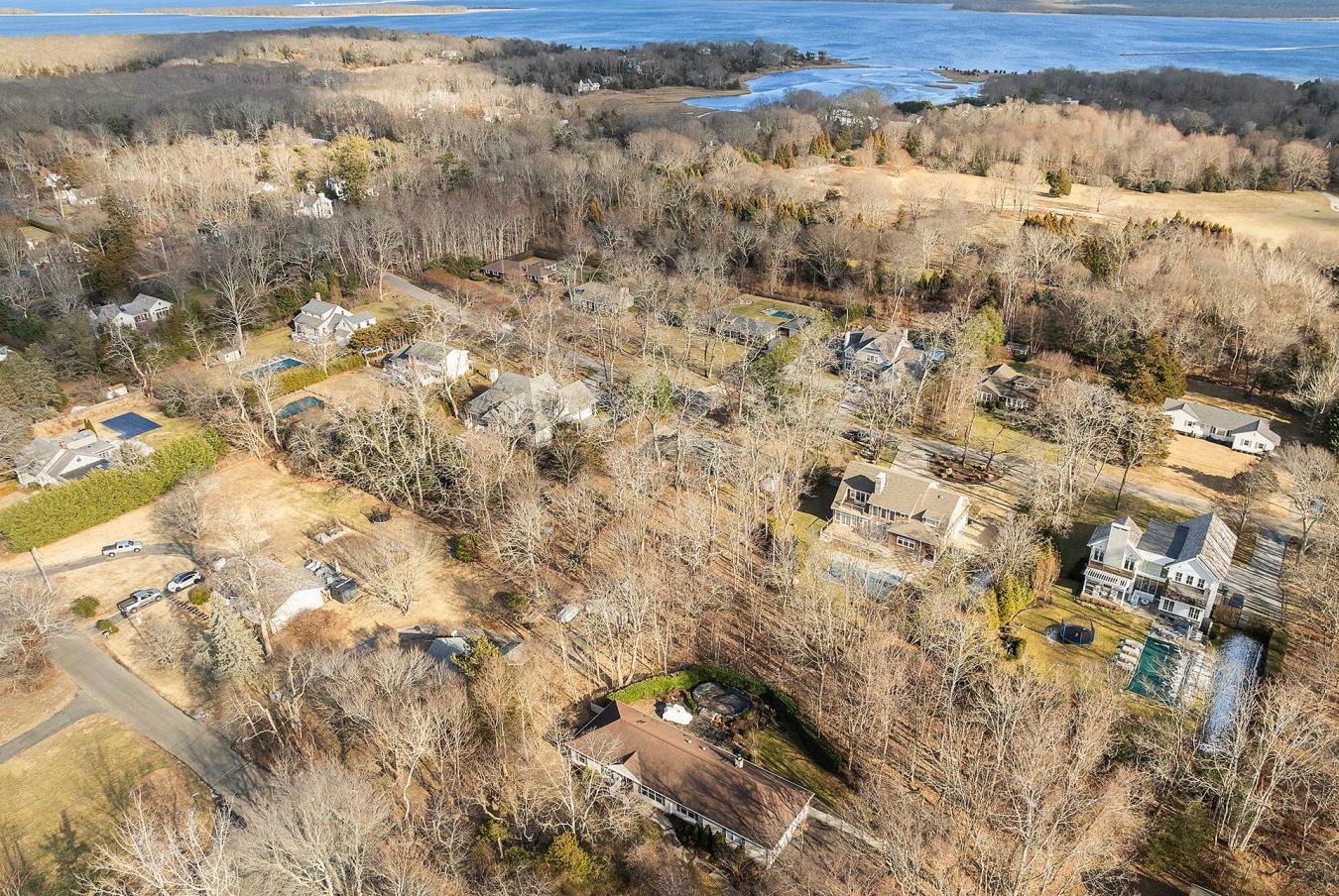 North Haven, New York, 11963, United States, 3 Bedrooms Bedrooms, ,2 BathroomsBathrooms,Residential,For Sale,2007859