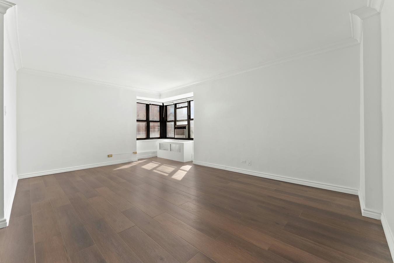 Lower East Side, New York, 10002, United States, 3 Bedrooms Bedrooms, ,2 BathroomsBathrooms,Residential,For Sale,2007857