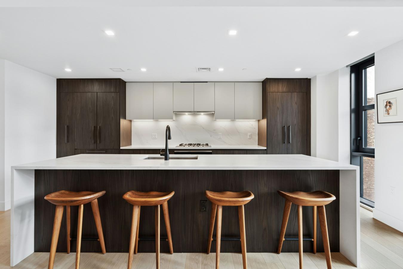 Harlem, New York, 10027, United States, 2 Bedrooms Bedrooms, ,2 BathroomsBathrooms,Residential,For Sale,2007856