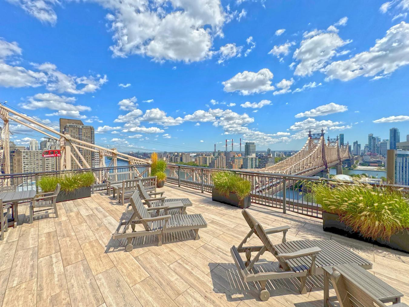 New York, New York, 10022, United States, 2 Bedrooms Bedrooms, ,2 BathroomsBathrooms,Residential,For Sale,2007853