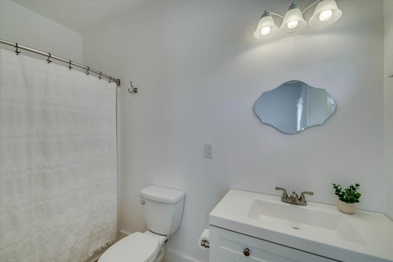 Aiken, Aiken, 29803, United States, 2 Bedrooms Bedrooms, ,2 BathroomsBathrooms,Residential,For Sale,2008225