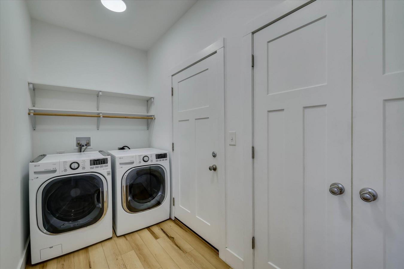 Aiken, Aiken, 29803, United States, 2 Bedrooms Bedrooms, ,2 BathroomsBathrooms,Residential,For Sale,2008225