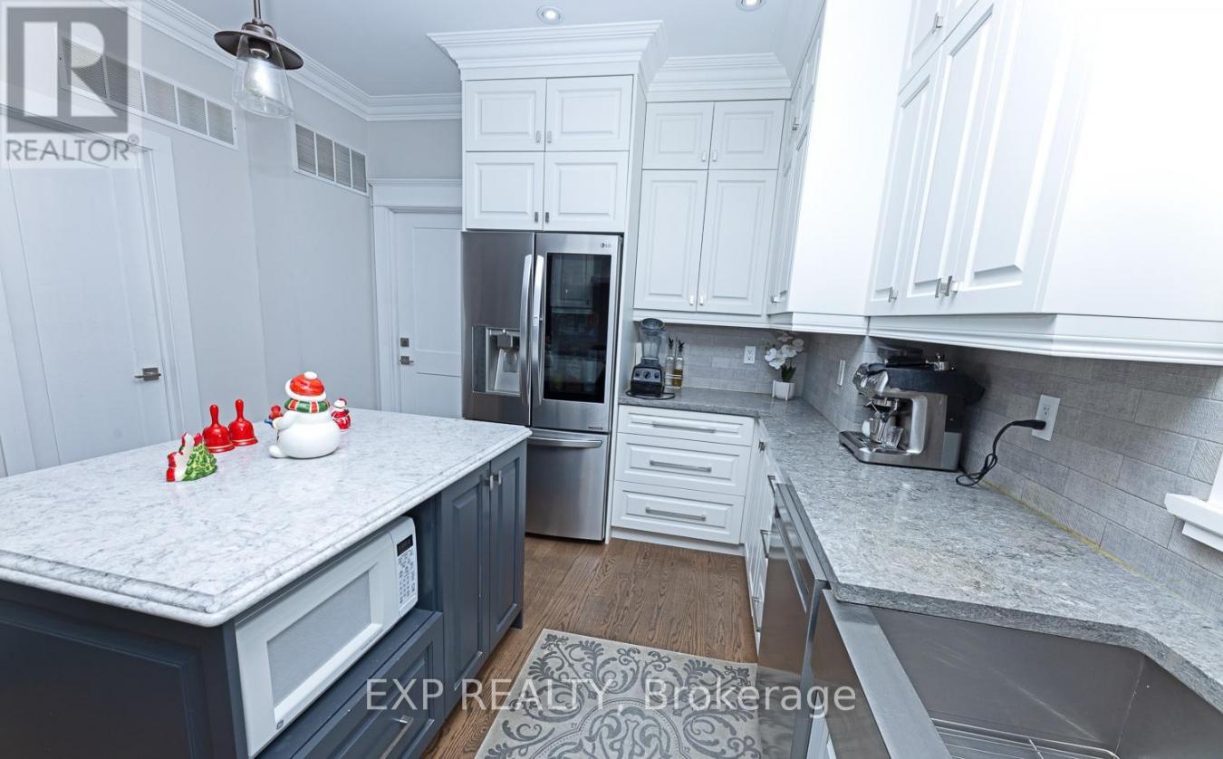 Toronto (Broadview North), Canada, M4K2K3, Canada, 6 Bedrooms Bedrooms, ,4 BathroomsBathrooms,Residential,For Sale,2008224