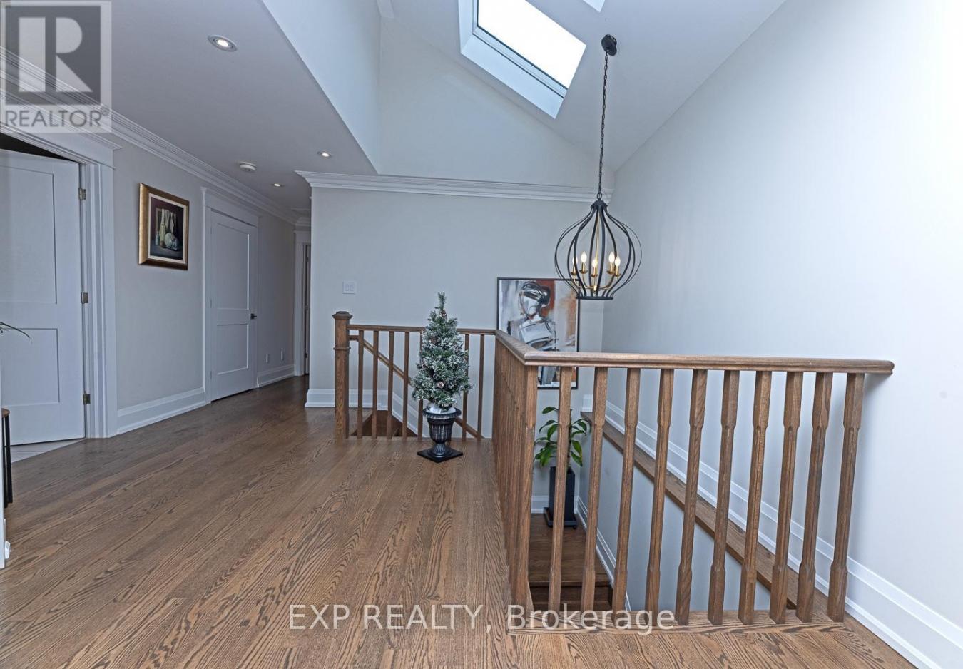 Toronto (Broadview North), Canada, M4K2K3, Canada, 6 Bedrooms Bedrooms, ,4 BathroomsBathrooms,Residential,For Sale,2008224