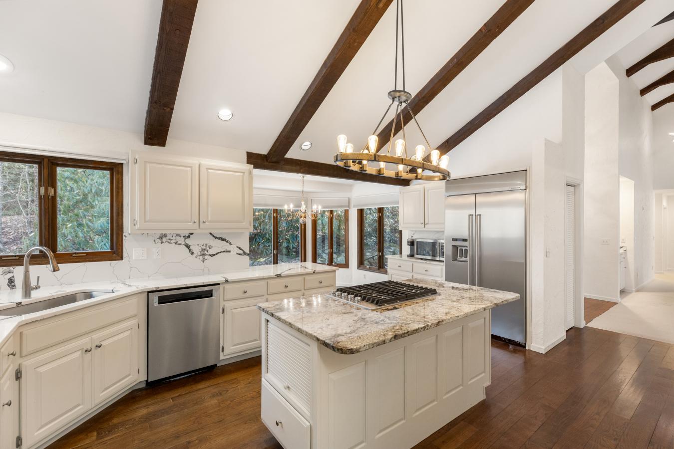 Highlands, Macon, 28741, United States, 3 Bedrooms Bedrooms, ,3 BathroomsBathrooms,Residential,For Sale,2007851