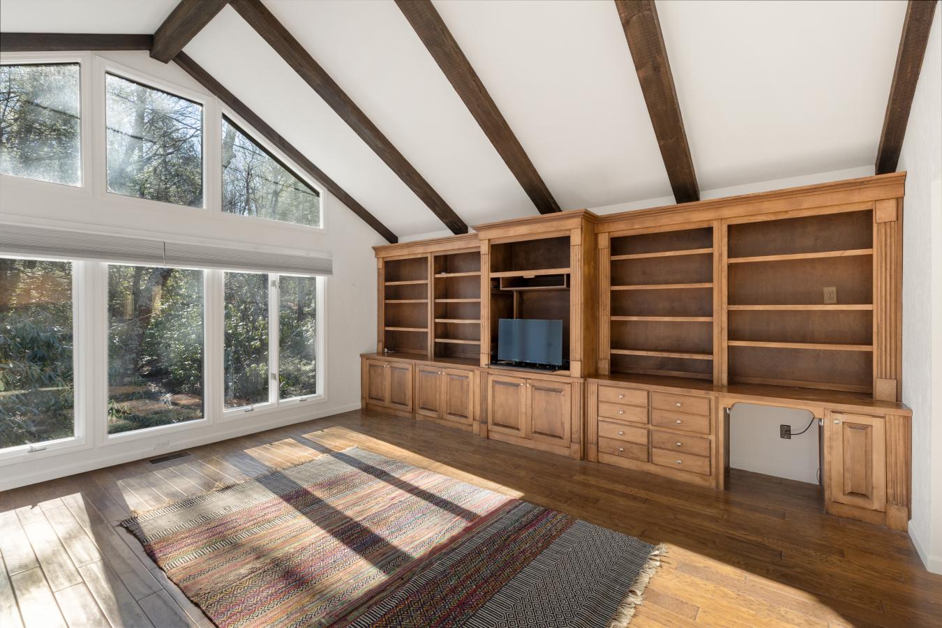 Highlands, Macon, 28741, United States, 3 Bedrooms Bedrooms, ,3 BathroomsBathrooms,Residential,For Sale,2007851