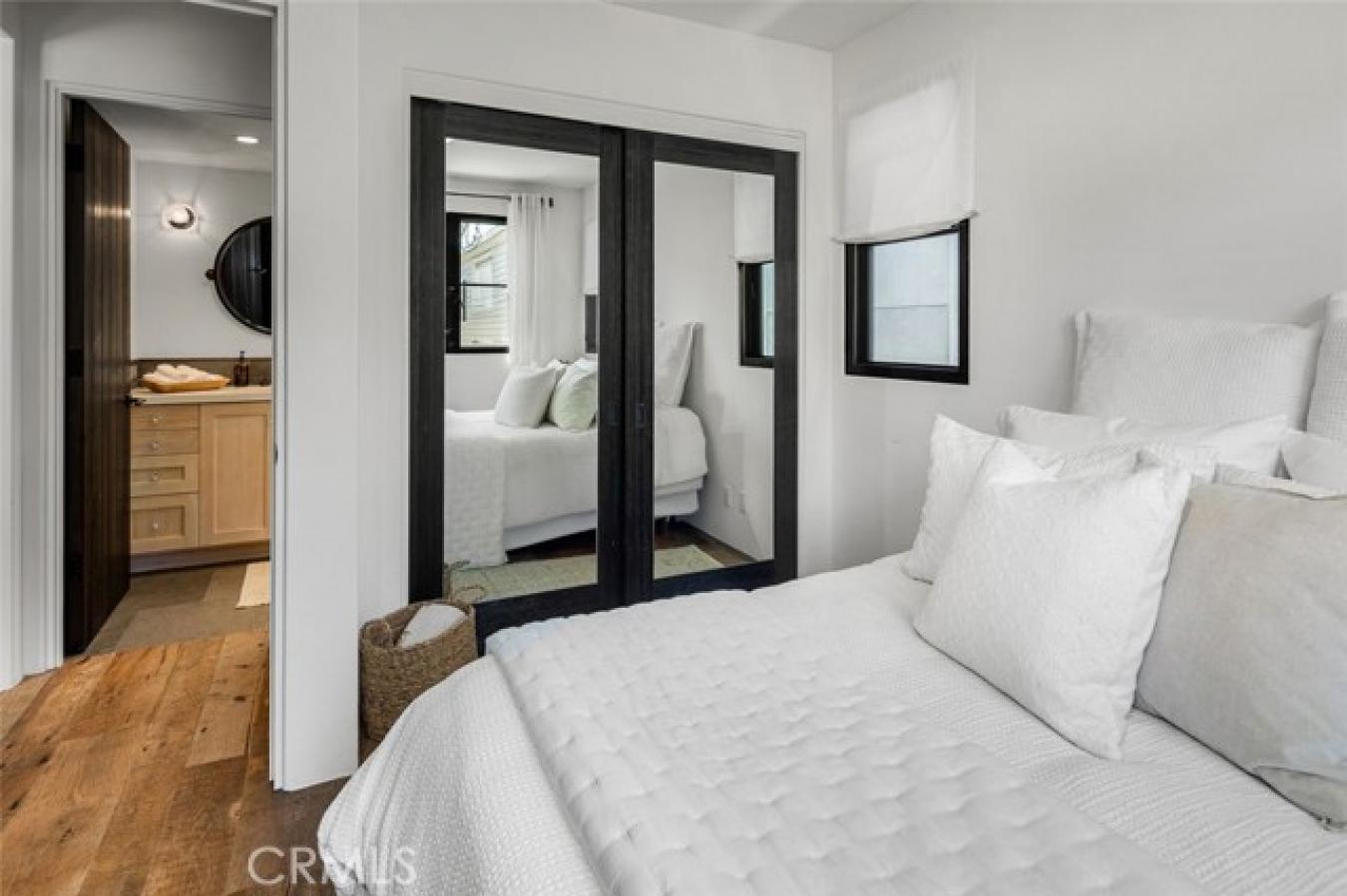 Corona del Mar, Orange, 92625, United States, 2 Bedrooms Bedrooms, ,2 BathroomsBathrooms,Residential,For Sale,2008220