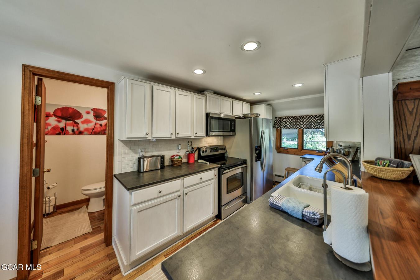 Grand Lake, Grand, 80447, United States, 5 Bedrooms Bedrooms, ,3 BathroomsBathrooms,Residential,For Sale,2010874