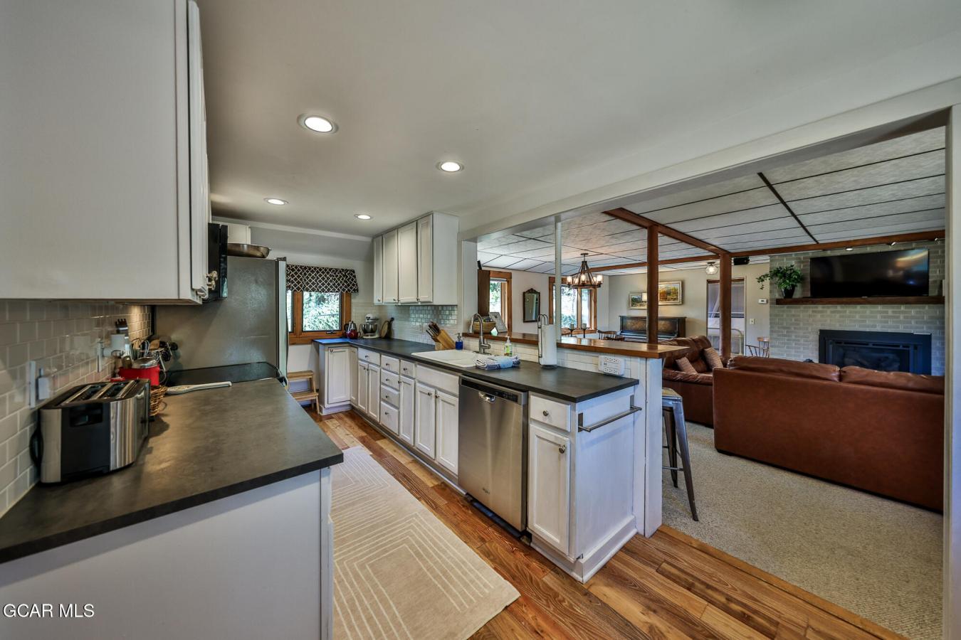 Grand Lake, Grand, 80447, United States, 5 Bedrooms Bedrooms, ,3 BathroomsBathrooms,Residential,For Sale,2010874